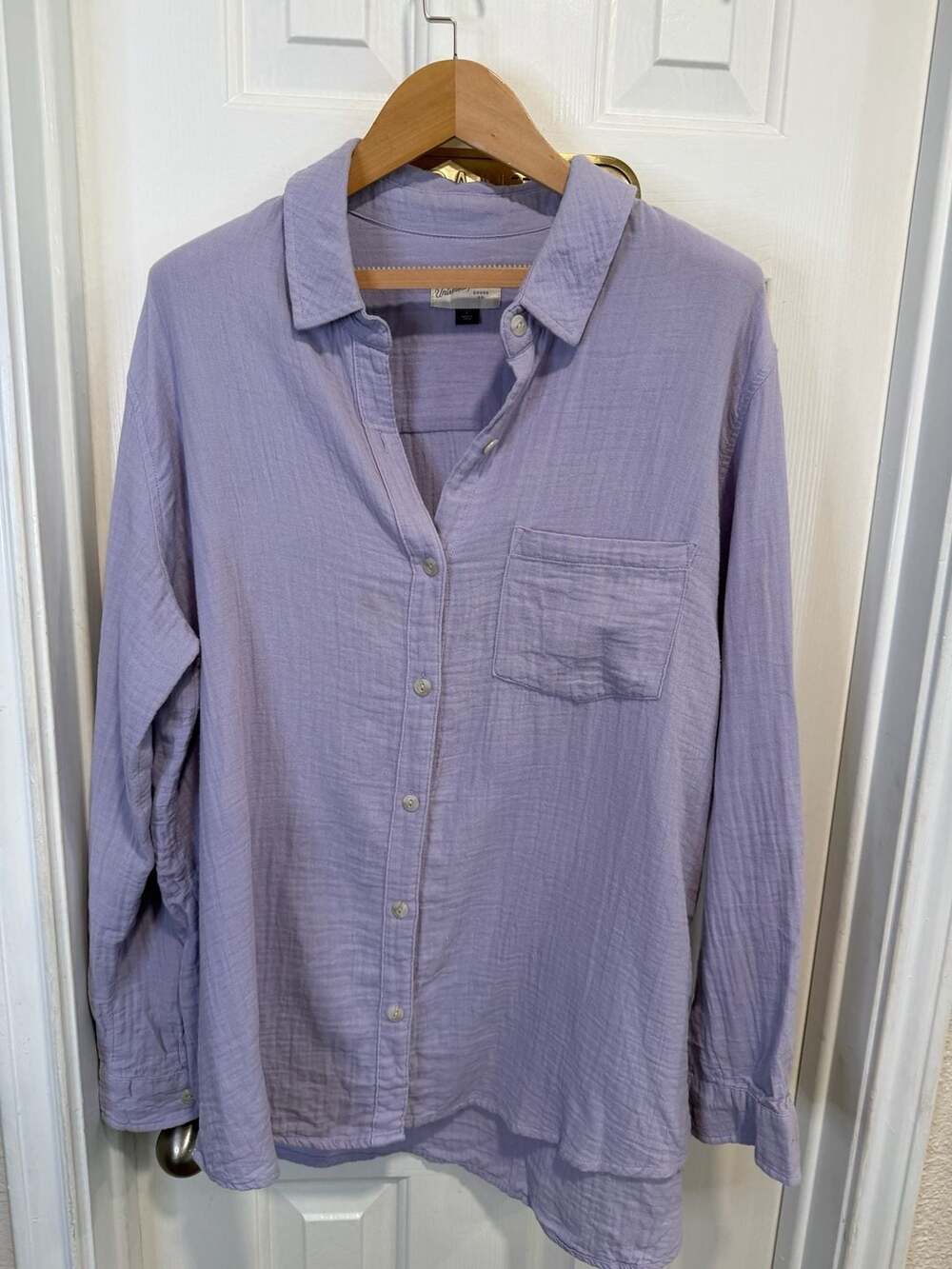 Universal Thread Womens Large Lavender Gauze Button Down Shirt Oversized Purple
